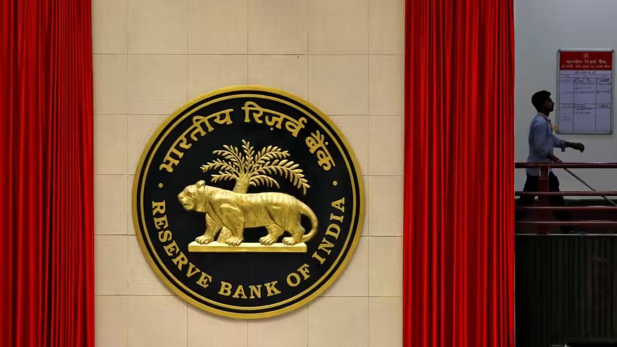 RBI’s rate pause boosts real estate, inflation concerns linger Experts