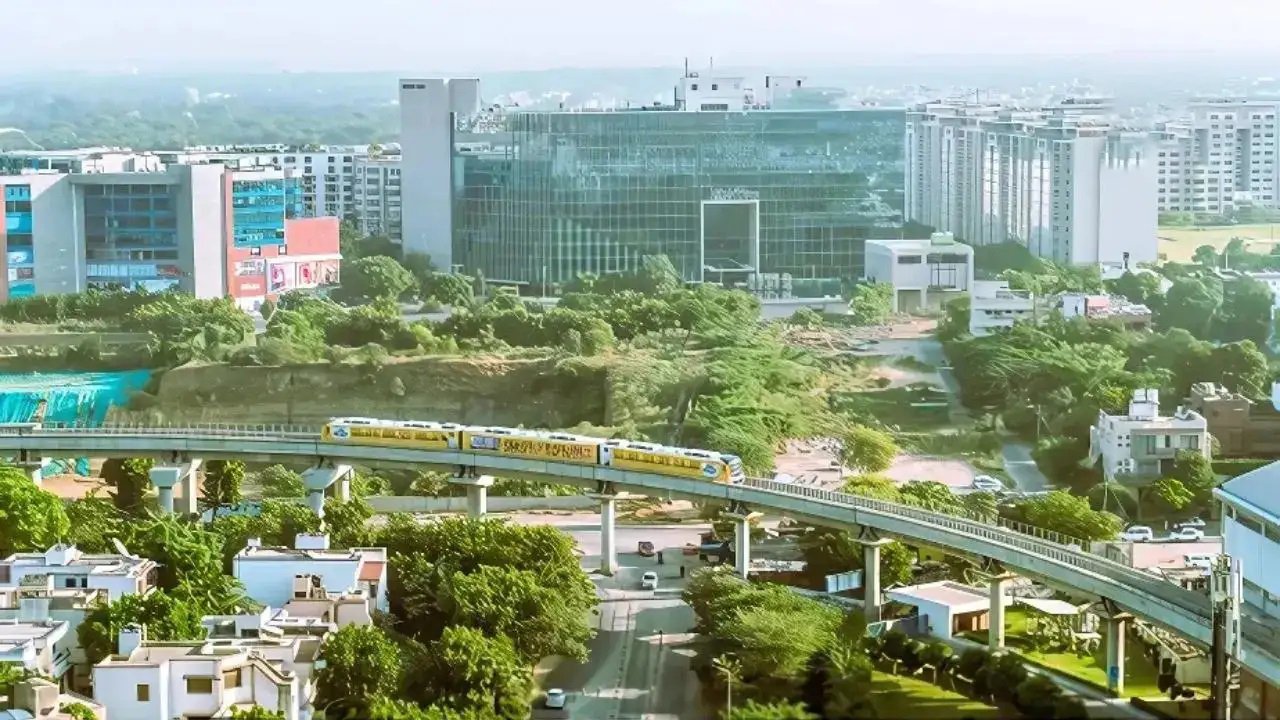 Old vs New Gurugram Attracting Investments! An Insight Into City's Exponential Rise as Premier Retail Hub